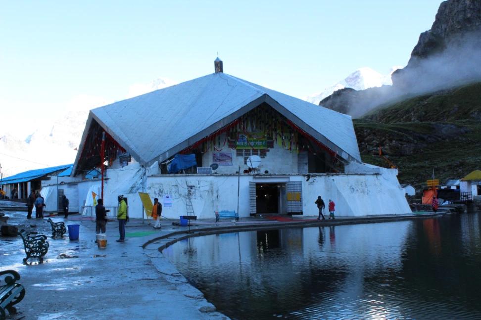 Family Yatra in Hemkund Sahib