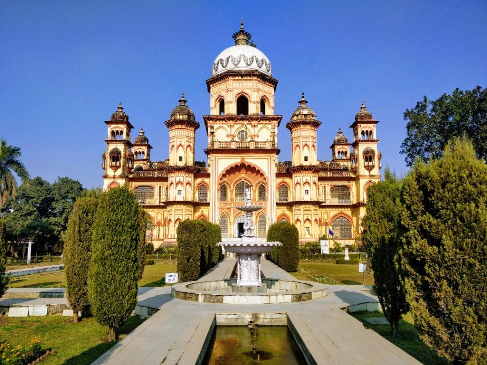 Balanced Darshan in Rampur