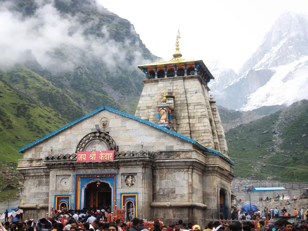 Kedarnath Yatra Planning for Senior Citizens: What Needs Extra Care