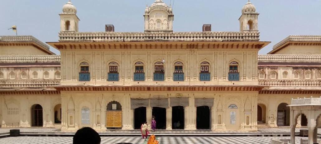 kanak-bhawan-temple-cover-img